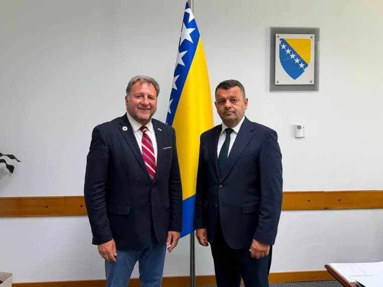 evropska unija izdvaja 12 miliona evra za stambeno zbrinjavanje roma u 15 lokalnih zajednica u bih