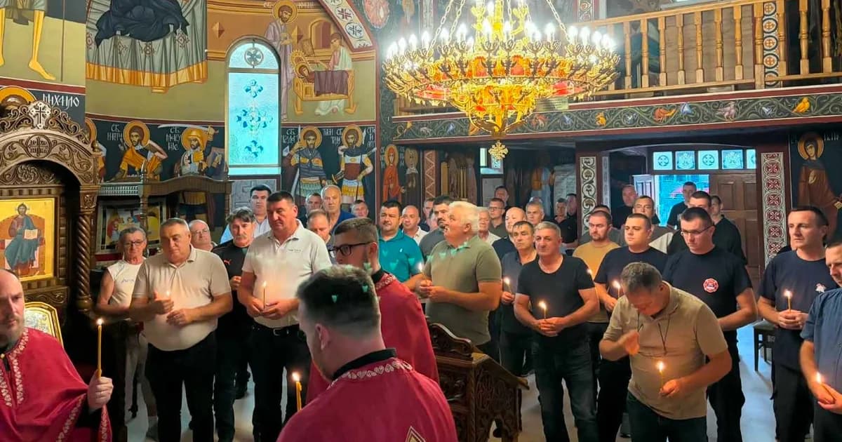 služen parastos generalu mladiću u hramu pokrova presvete bogorodice