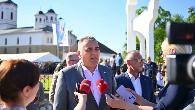 Minić: Moramo da čuvamo ono što smo životima najhrabrijih odbranili
