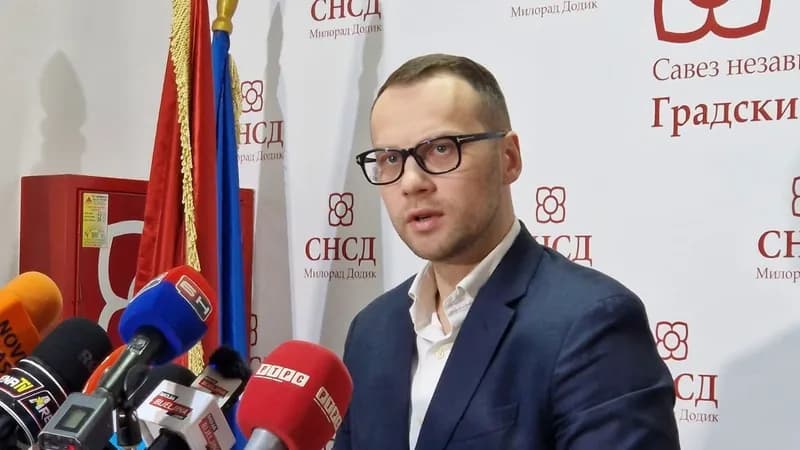 savić pozvao petrovića da prihvati saradnju sa vladom srpske