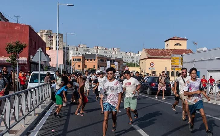 Evropa na nogama: 60.000 migranata upalo u grad za 24 sata, najmanje 57 mrtvih