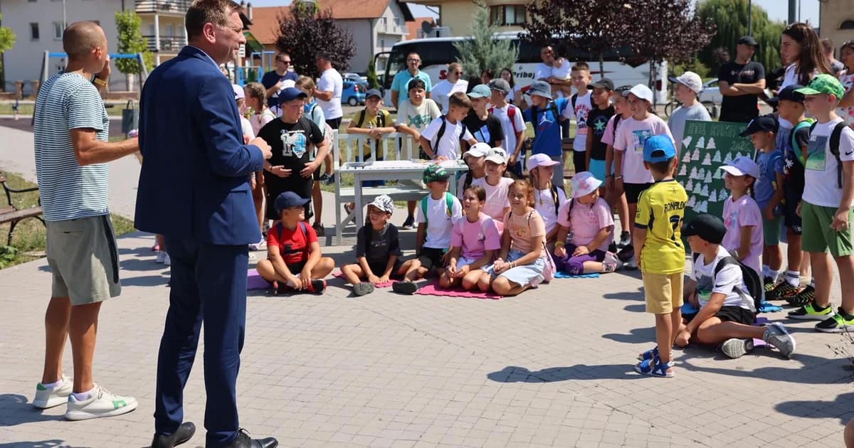 ugljevik: uz podršku opštine, 30 mališana krenulo na ntc kamp na tari