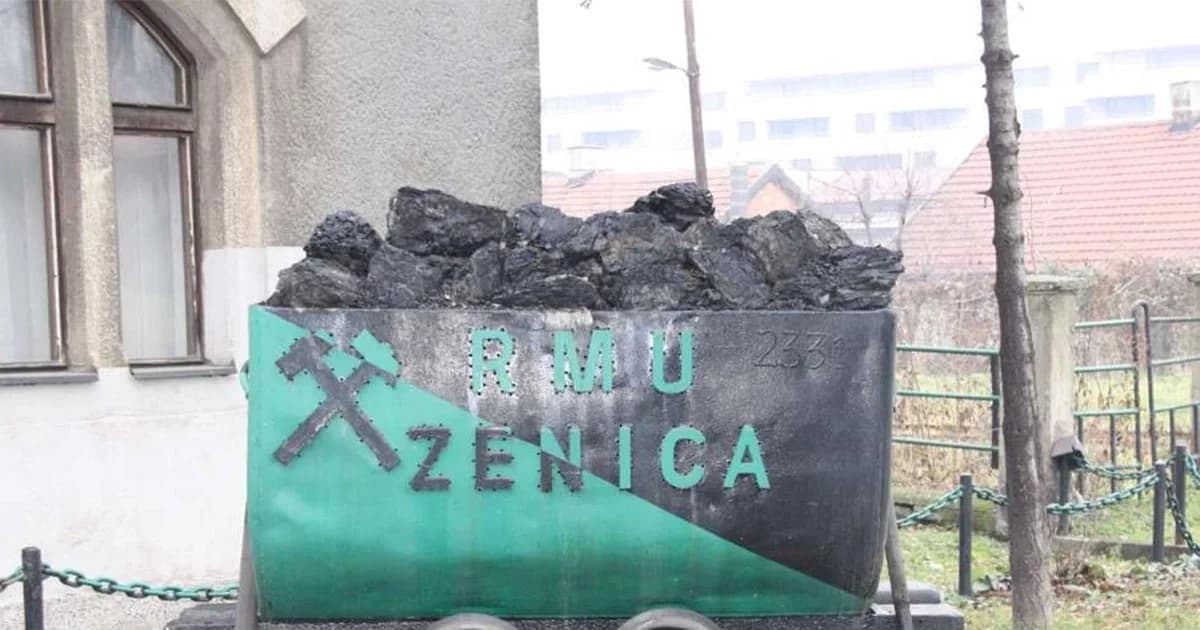 rudari sedmu noć proveli u jami raspotočje
