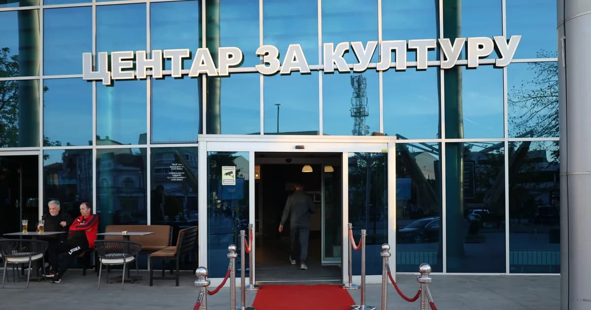otvaranje  izložbe  „ℕ𝕖𝕜𝕒 𝕓𝕦𝕕𝕖 𝕤𝕧𝕛𝕖𝕥𝕝𝕠𝕤𝕥“