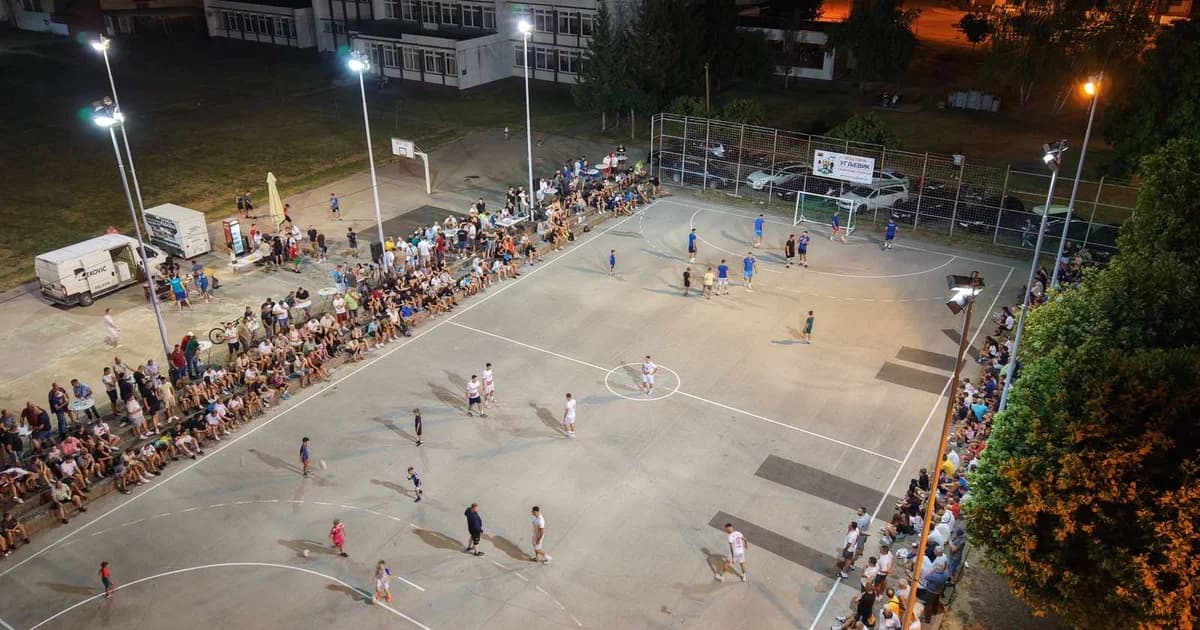 ugljevik uz pune tribine ispratio završnicu amaterske futsal lige