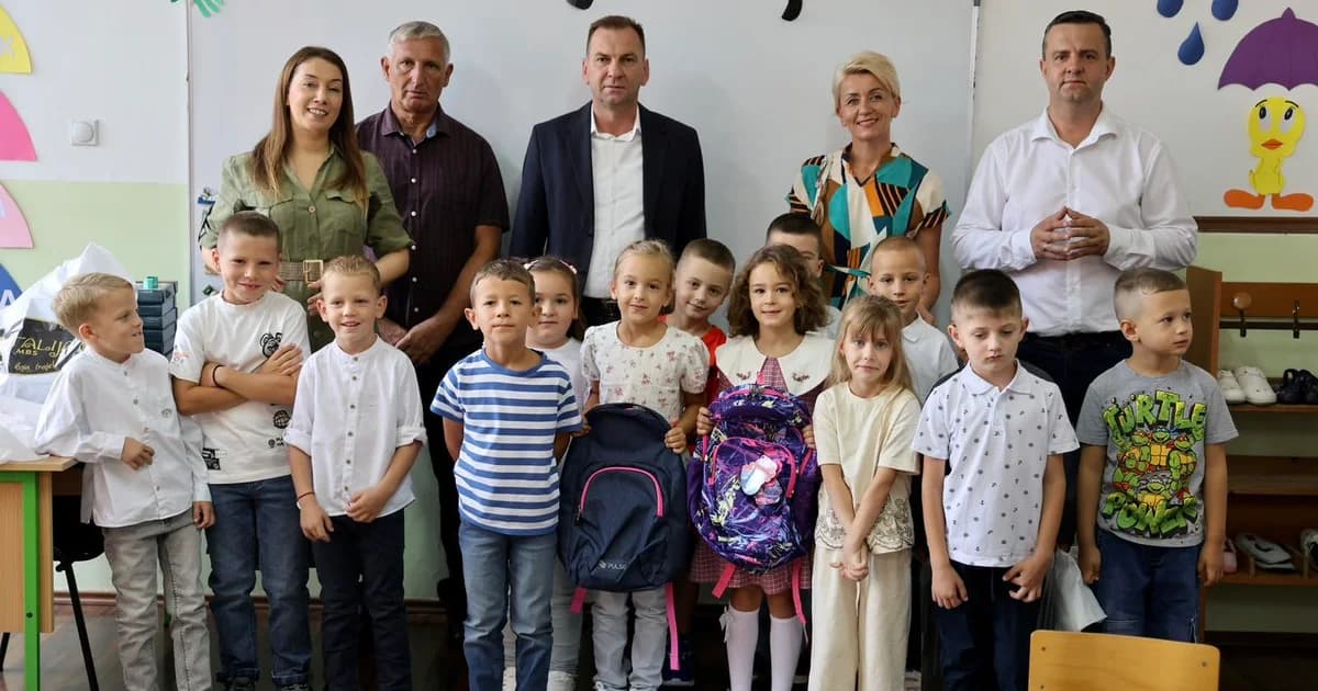 prvi ranac, prvi čas, prvi školski dan: gajić uručio rančeve i poklon-pakete prvačićima