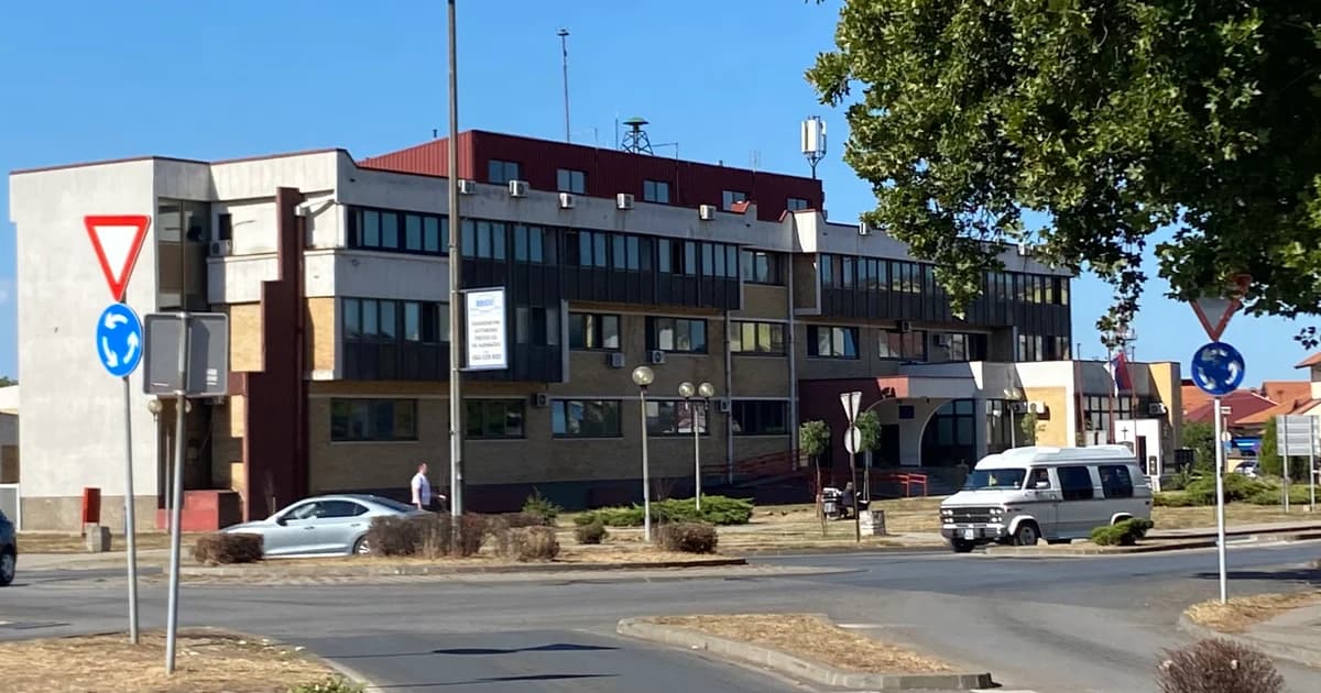 policija zatekla dvojac u sječi stabala na području bijeljine