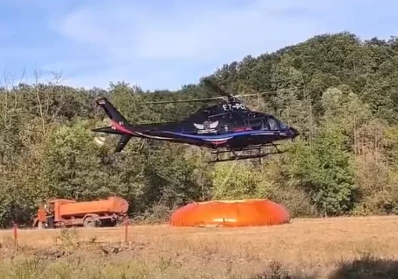velika borba sa vatrom kod teslića: angažovan helikopter