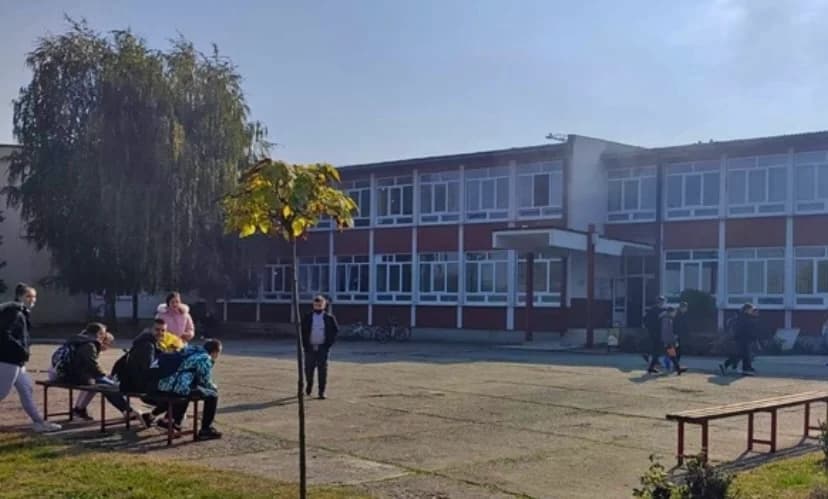 počele prijave za jednokratnu pomoć učenicima u srpskoj