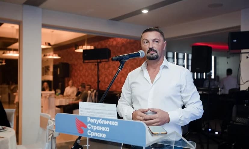predsjednik republičke stranke srpske slavenko ristić u ugljeviku: mladi i školovani ljudi su naše najjače oružje u budućnosti