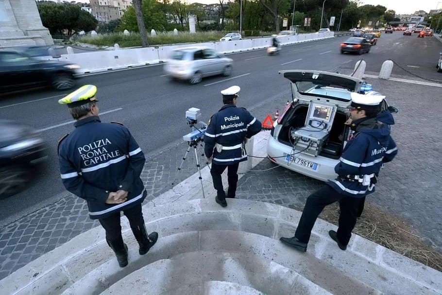 pištoljem prijetio kod koloseuma: italijanska policija o sudbini državljanina bih