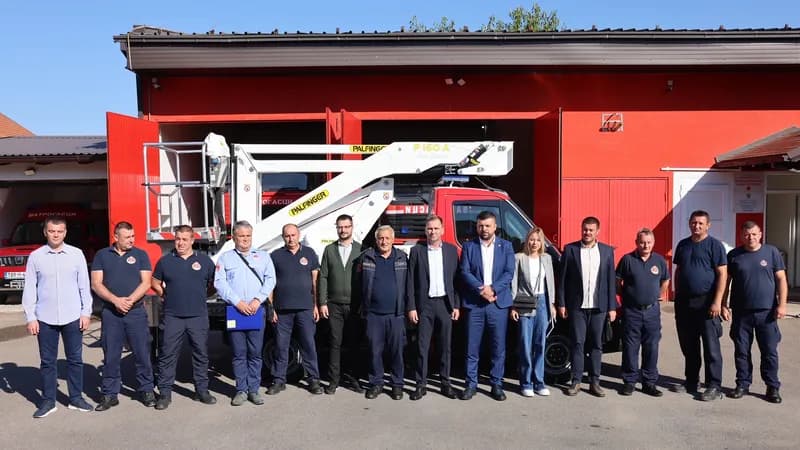 Nastavljeno opremanje vatrogasaca u Ugljeviku: 220.000 KM za novo specijalizovano vozilo