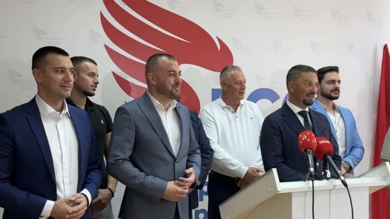 Predsjednik RSS Slavenko Ristić i nosilac liste kandidata RSS za narodne poslanike u izbornoj jedinici 3 Miroslav Zurovac u Banjaluci: Republika Srpska se brani jakom ekonomijom!