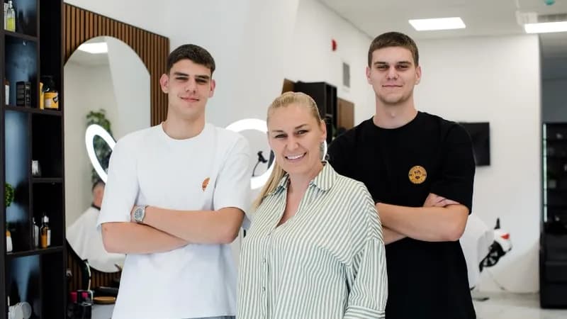 poslanički kandidat rss milenka ristić: sinovi ostali u bijeljini i pokrenuli biznis, ali mladim preduzetnicima treba veća podrška  