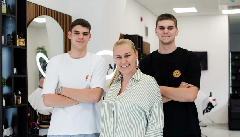 poslanički kandidat rss milenka ristić: sinovi ostali u bijeljini i pokrenuli biznis, ali mladim preduzetnicima treba veća podrška  