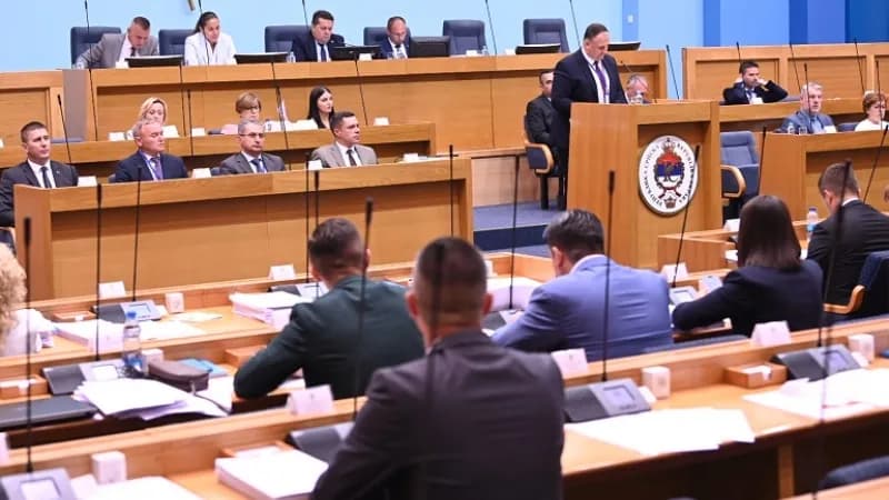 čak 58 aktuelnih poslanika ponovo želi u narodnu skupštinu srpske
