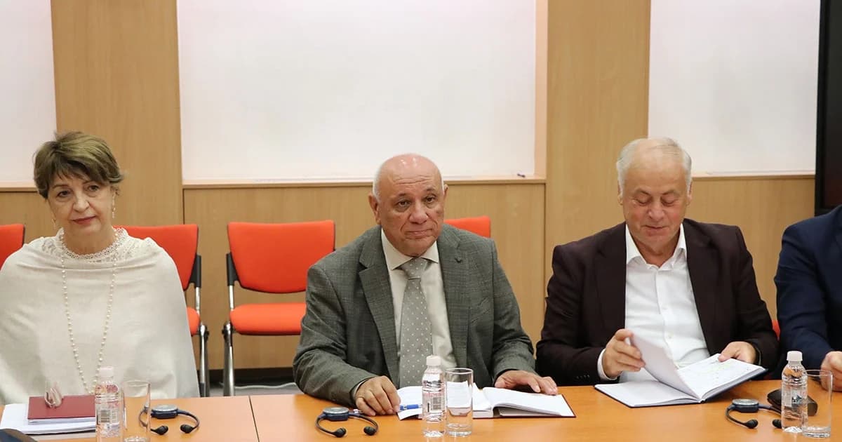 cik se, umjesto problemima, pred izbore bavi analizom facebook objava