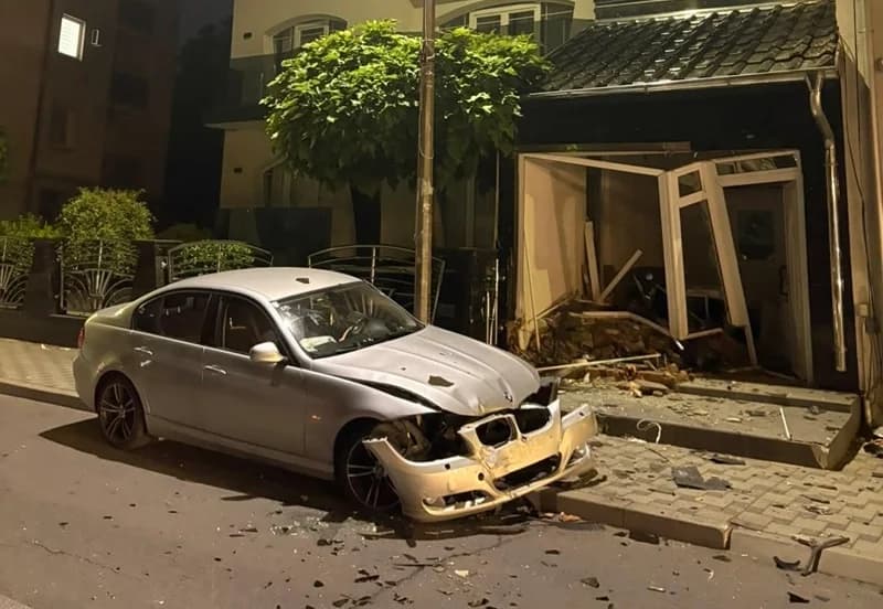 bmw demolirao izlog u ulici filipa višnjića