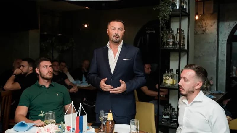 Predsjednik RSS Slavenko Ristić na druženju sa građanima Ugljevika: Sa RSS Ugljevik ima šansu – iskoristite je 4. oktobra!