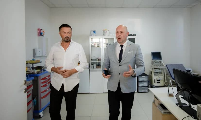 predsjednik rss slavenko ristić posjetio kliniku „spitex“ i gradilište rehabilitacionog centra „prime residence“ u bijeljini: rss će snažno podržati domaće investitore i njihove projekte!   