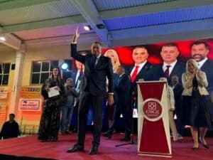 cik kaznila snsd i dvojicu kandidata sa 20.000 km zbog preuranjene kampanje i zloupotrebe djece u političke svrhe