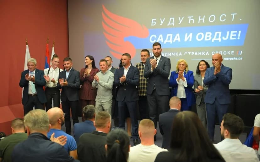 završni skup rss pred više stotina prijedorčana, slavenko ristić poručio: nismo došli da tražimo glas, nego budućnost za našu djecu!