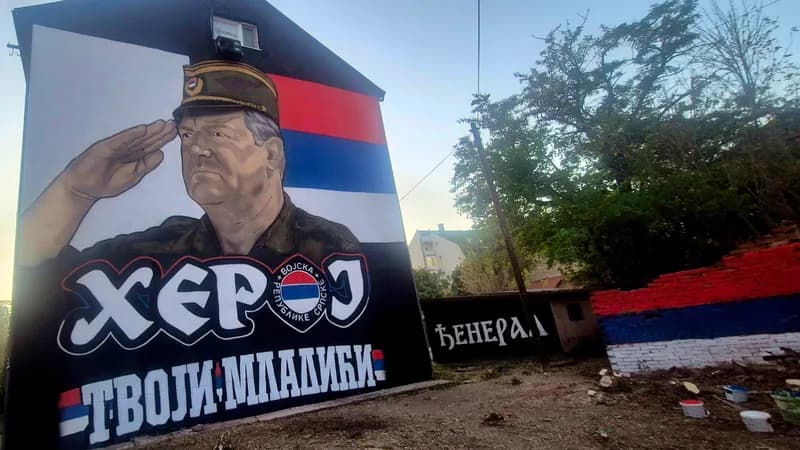 Bijeljina dobila mural Ratka Mladića, ispod slike ispisane tri riječi
