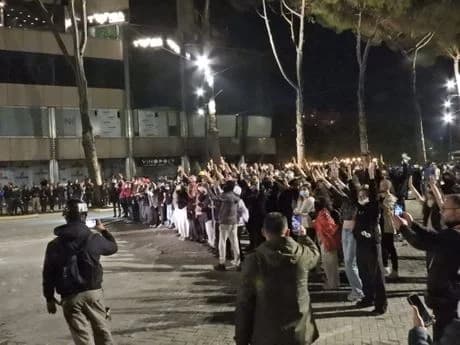 protesti u albaniji: novi okršaji policije i demonstranata u tirani
