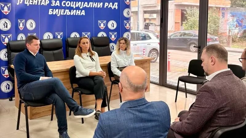 Centar za socijalni rad: Saradnja sa osnovnim školama u cilju podrške djeci i porodicama