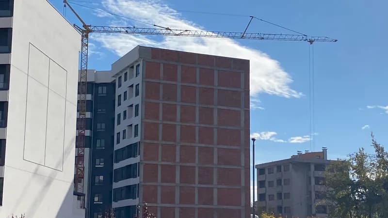 Usporava gradnja u Srpskoj, sve manje dozvola: Šta kažu stručnjaci, da li će padati cijena stanova?