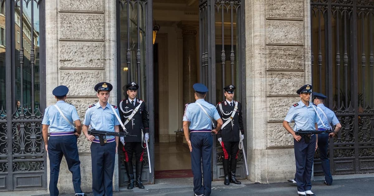 milano pod opsadom: meloni šalje vojsku, policija na nogama
