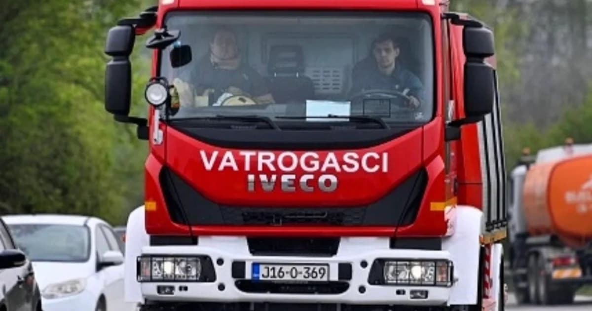 gori kamion na mostu na rači, obustavljen saobraćaj