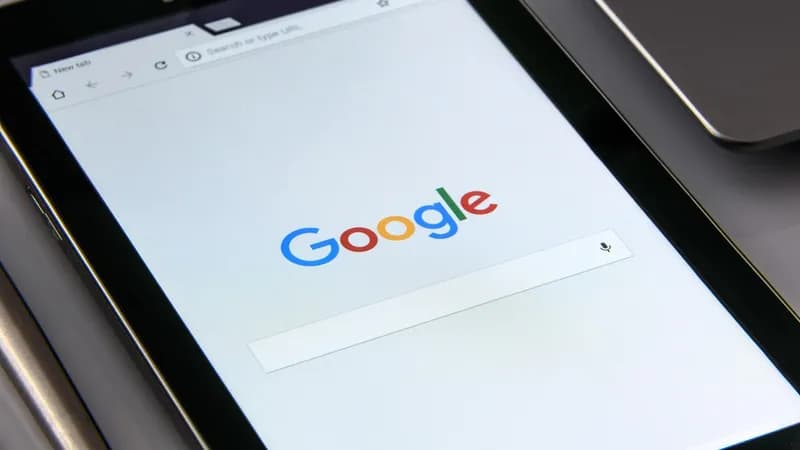 Biće dovoljna samo selfi kamera: Google hoće da zna šta vam fali u svakom trenutku
