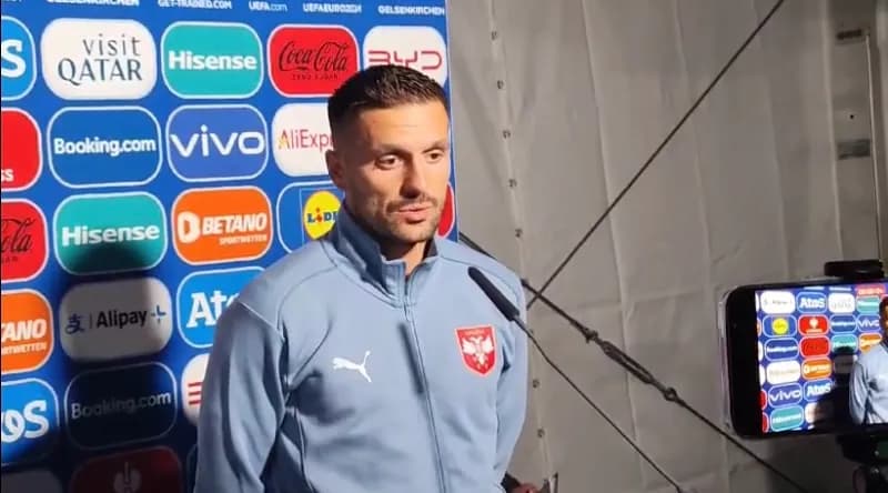 Dušan Tadić: "Piksi htio da okrene tim protiv mene, tjerao me da se izvinim"