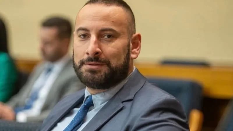 Milan Savanović o mogućem prelasku u SDS: Obavijestiću javnost...
