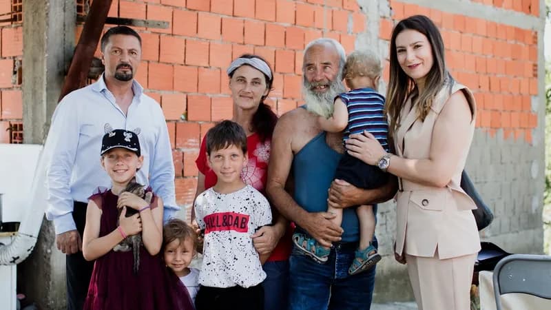 Sedmočlanoj porodici Sarajlić donacija od generalnog direktora TRB-a Slavenka Ristića