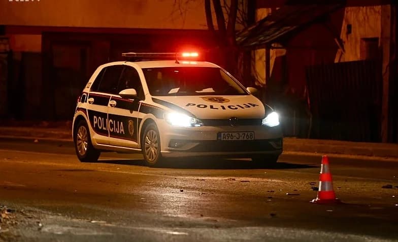 majki odsjekao glavu