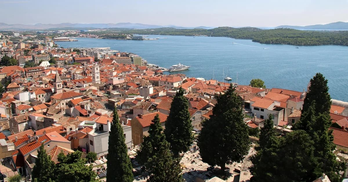 englezi pohvalili šibenik