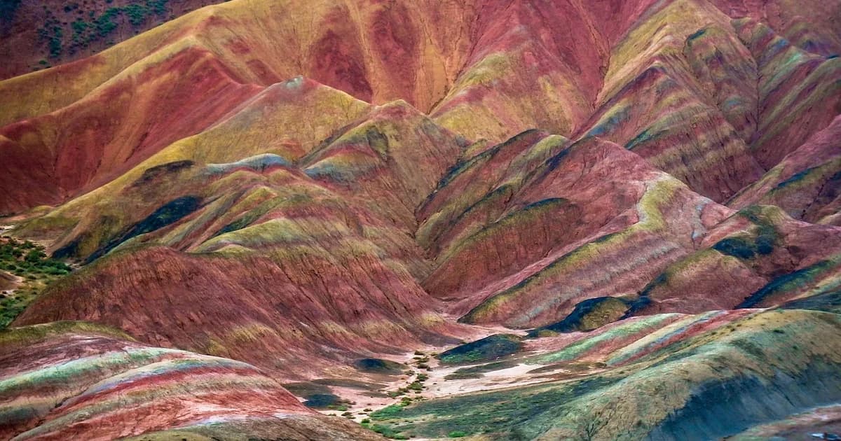 pet mjesta na zemlji koji oduzimaju dah fly geyser, pamukkale, socotra, salar de uyuni