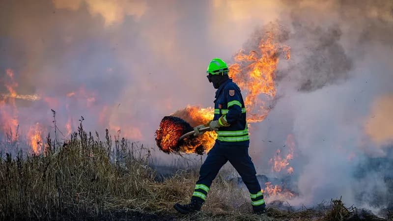 Srpski turisti u Grčkoj dobili poruke upozorenja: "Ostanite unutra, zatvorite vrata i prozore"