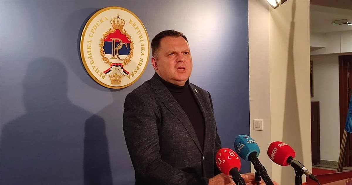 budimiru žao zbog prebijanja ljudi na palama