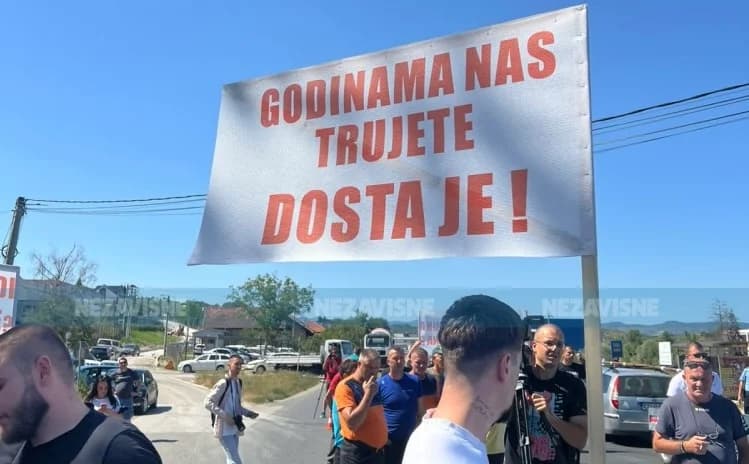 magistralni put banjaluka - prijedor blokiran zbog deponije