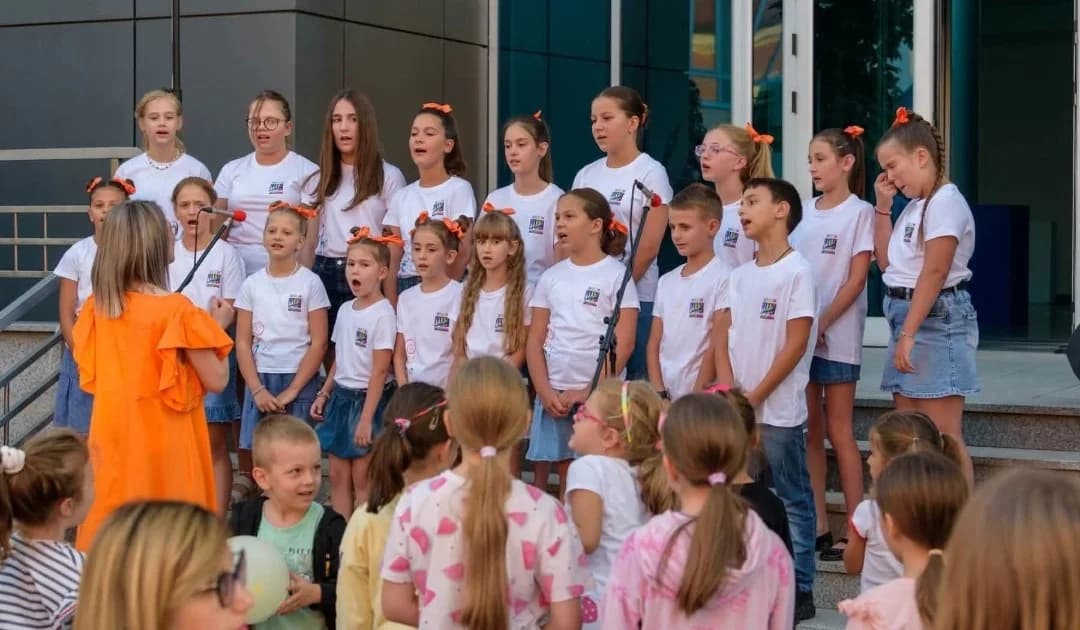 savić: „djeca pjevaju semberiji“ jedan je od simbola bijeljine