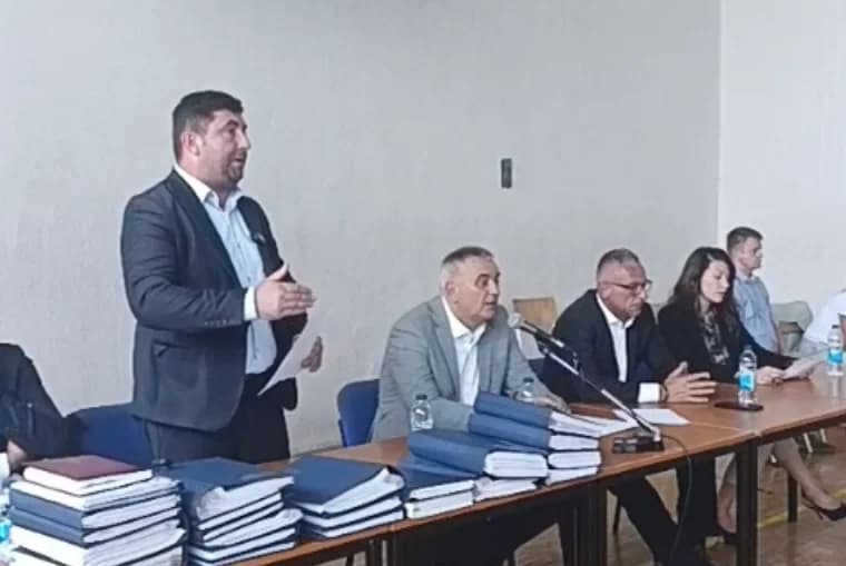 sastali se minić i petrović u glavičicama