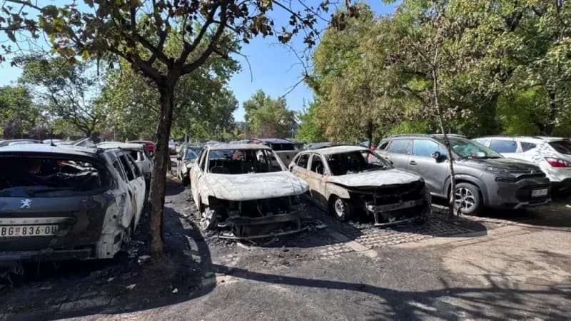 zapaljeno 10 automobila u jurija gagarina