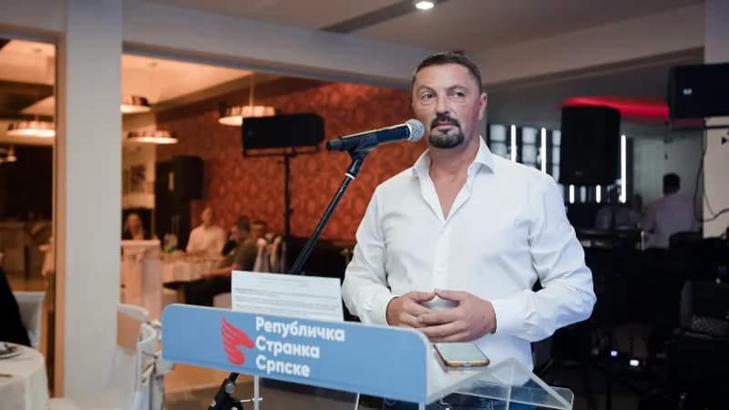 predsjednik republičke stranke srpske slavenko ristić u ugljeviku: mladi i školovani ljudi su naše najjače oružje u budućnosti