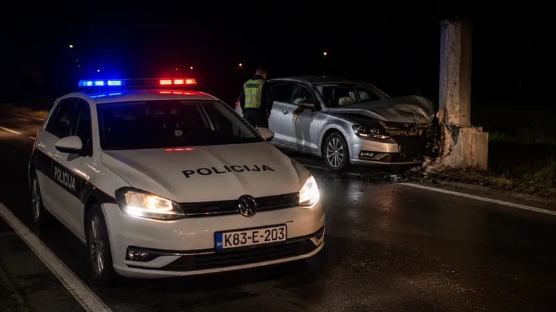 Stravičan udes na putevima BiH: Poginula dvojica mladića, trojica povrijeđena